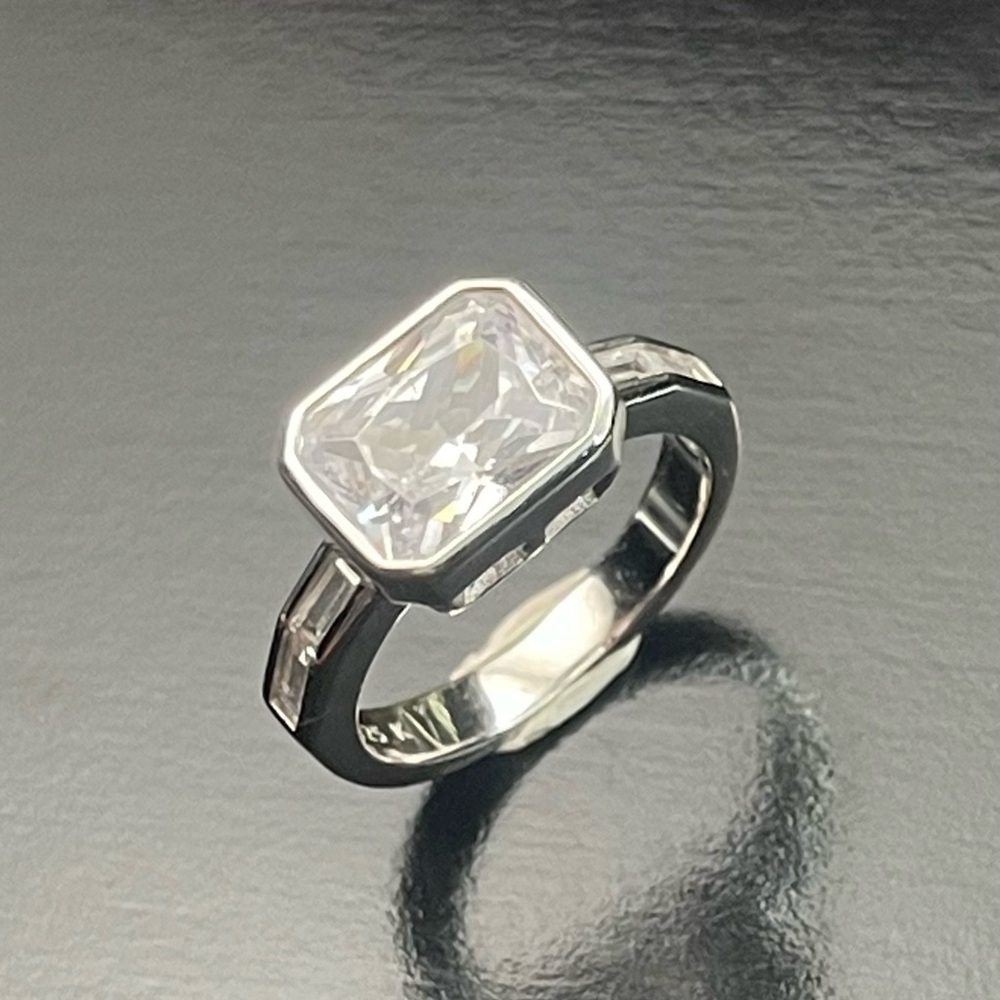 Silver 925 Beautiful Rectangle Style Ring Size 6,… - image 1